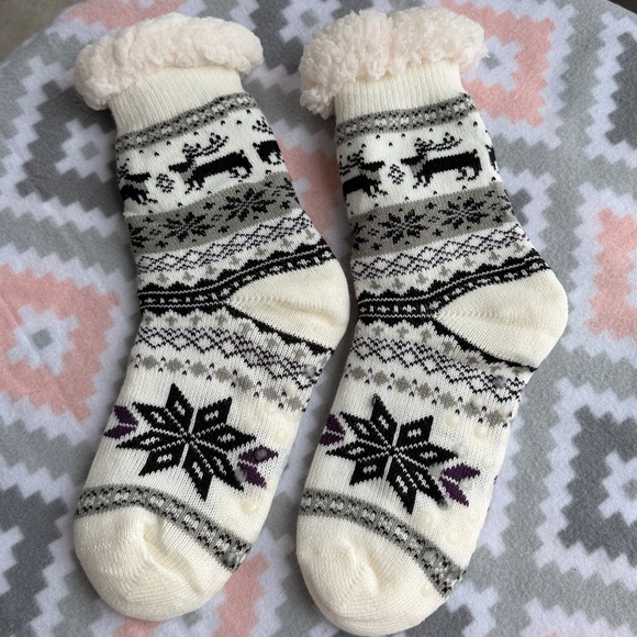 Copy NEW Cozy Cream and Black Holiday Socks unisex sz one size 9” long - Picture 4 of 8